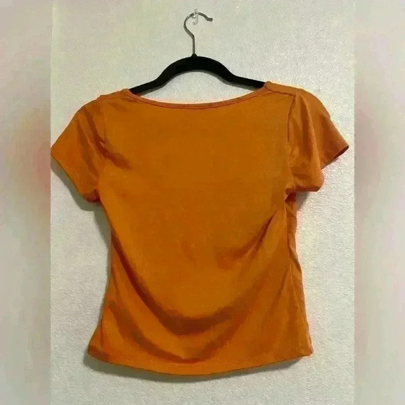 Women’s top - Picture 3 of 4